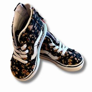 Kids/Girls 4.5 Size High-Top Vans